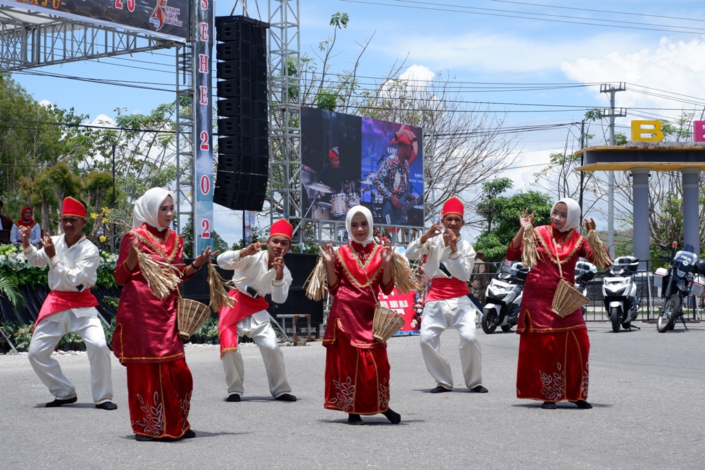 Hut Buru 2024 3