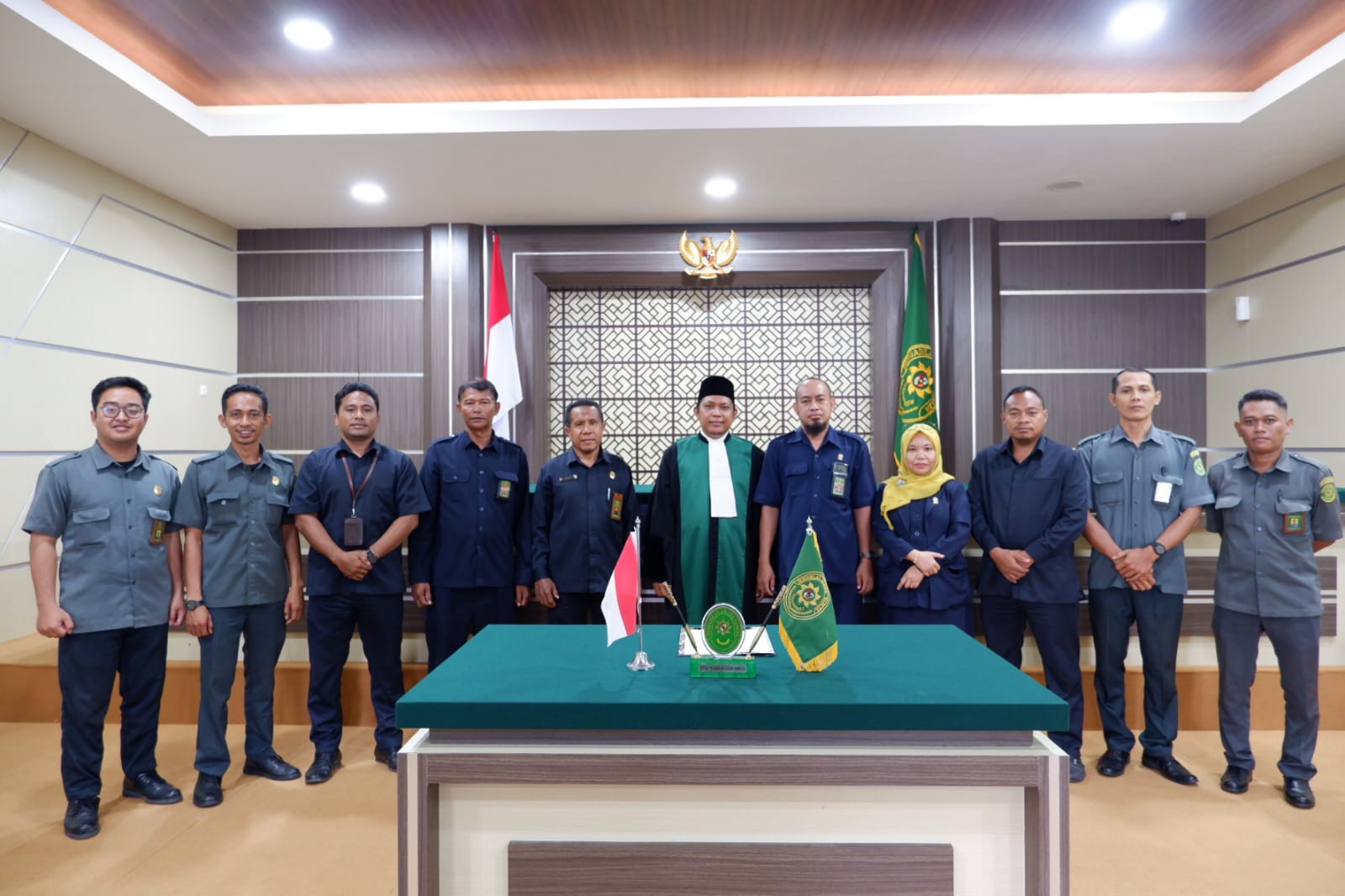 Lantik Hakim 5
