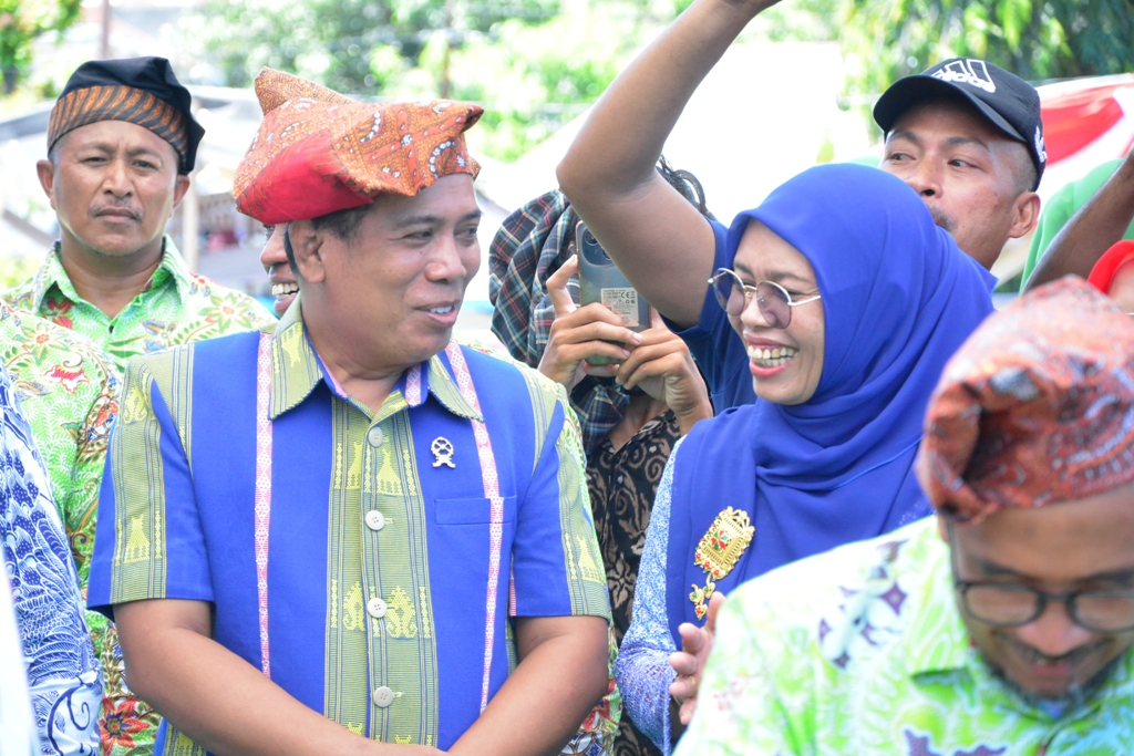 Puncak HUT Buru 16