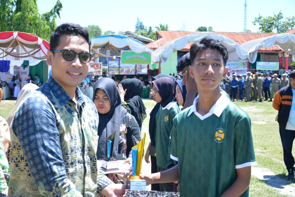 Puncak HUT Buru 20